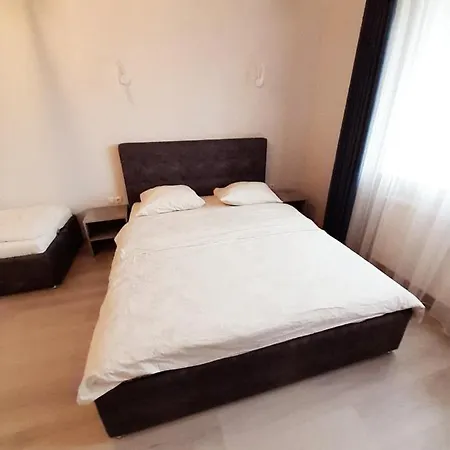 отличные квартиры на другетов Apartman *