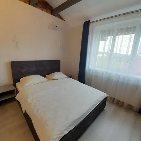 отличные квартиры на другетов Apartment