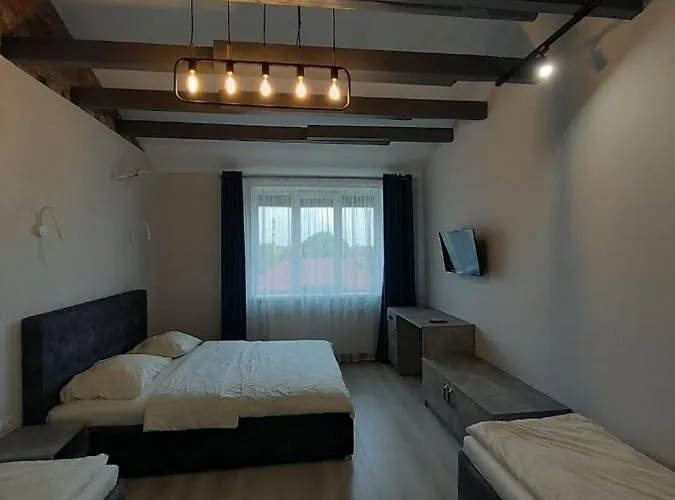 отличные квартиры на другетов Apartman Ungvár